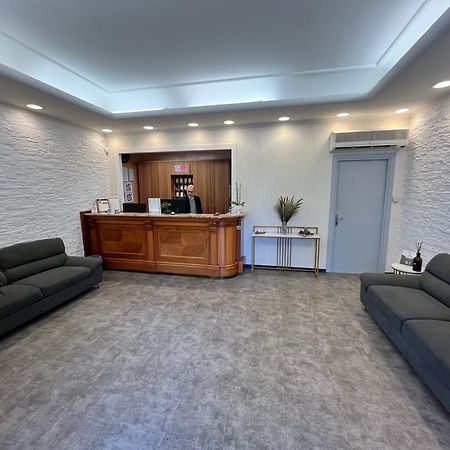 Eh Rome Airport Euro House Hotels Fiumicino Bagian luar foto