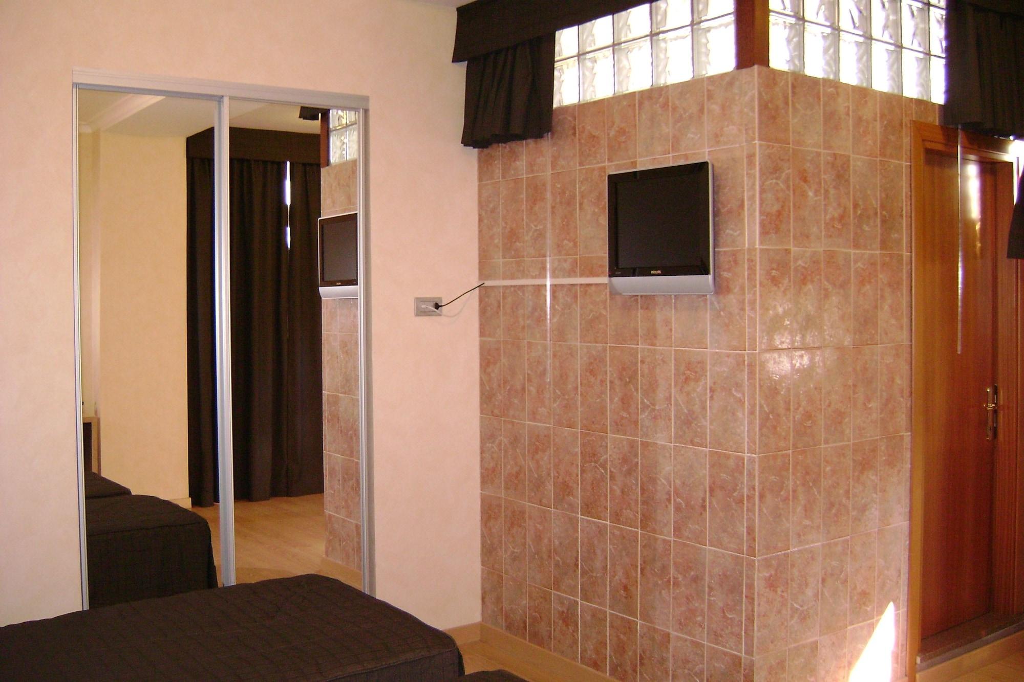 Eh Rome Airport Euro House Hotels Fiumicino Bagian luar foto