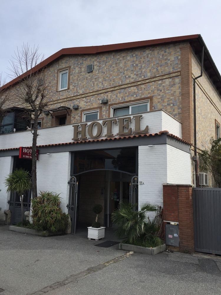 Eh Rome Airport Euro House Hotels Fiumicino Bagian luar foto