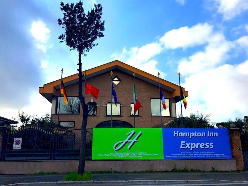 Eh Rome Airport Euro House Hotels Fiumicino Bagian luar foto
