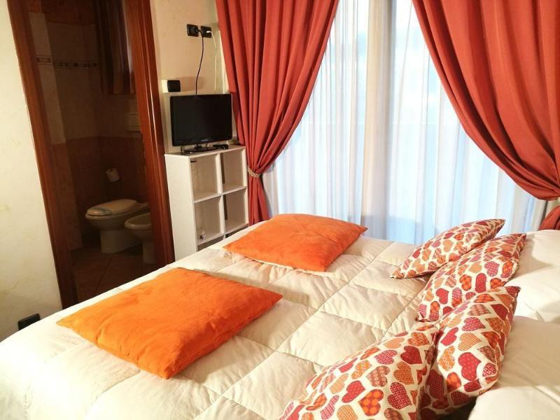 Eh Rome Airport Euro House Hotels Fiumicino Bagian luar foto